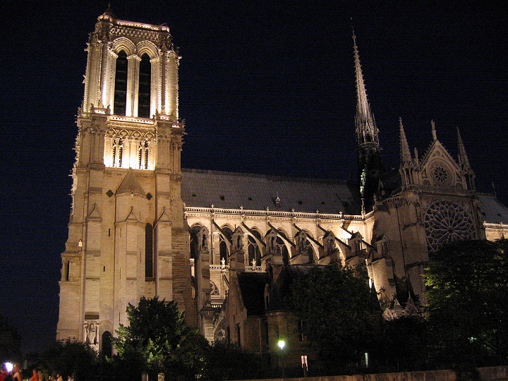 32 Notre Dame at night.jpg